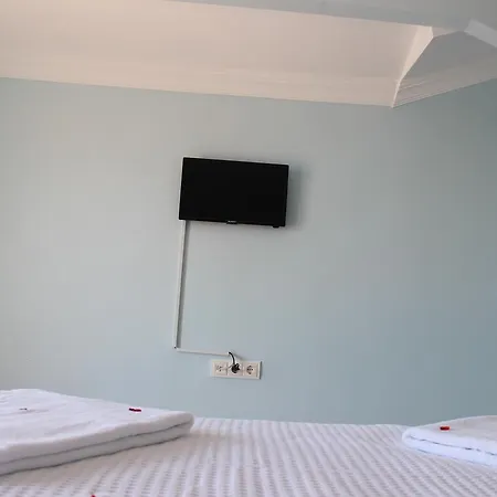 Emir Palas Hotel 2* Ekincik